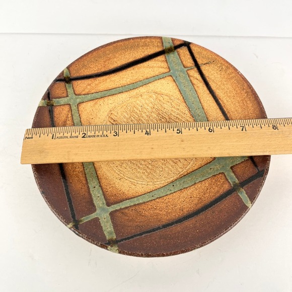 Handmade Stoneware Garlic Grater Dish with Glazed Strips 8in - Picture 6 of 7